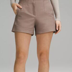 lululemon women's Utilitech Relaxed-Fit High-Rise Short 3.5"